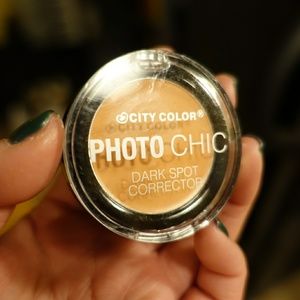 City Color Photo Chic - Dark Spot Corrector (Used)